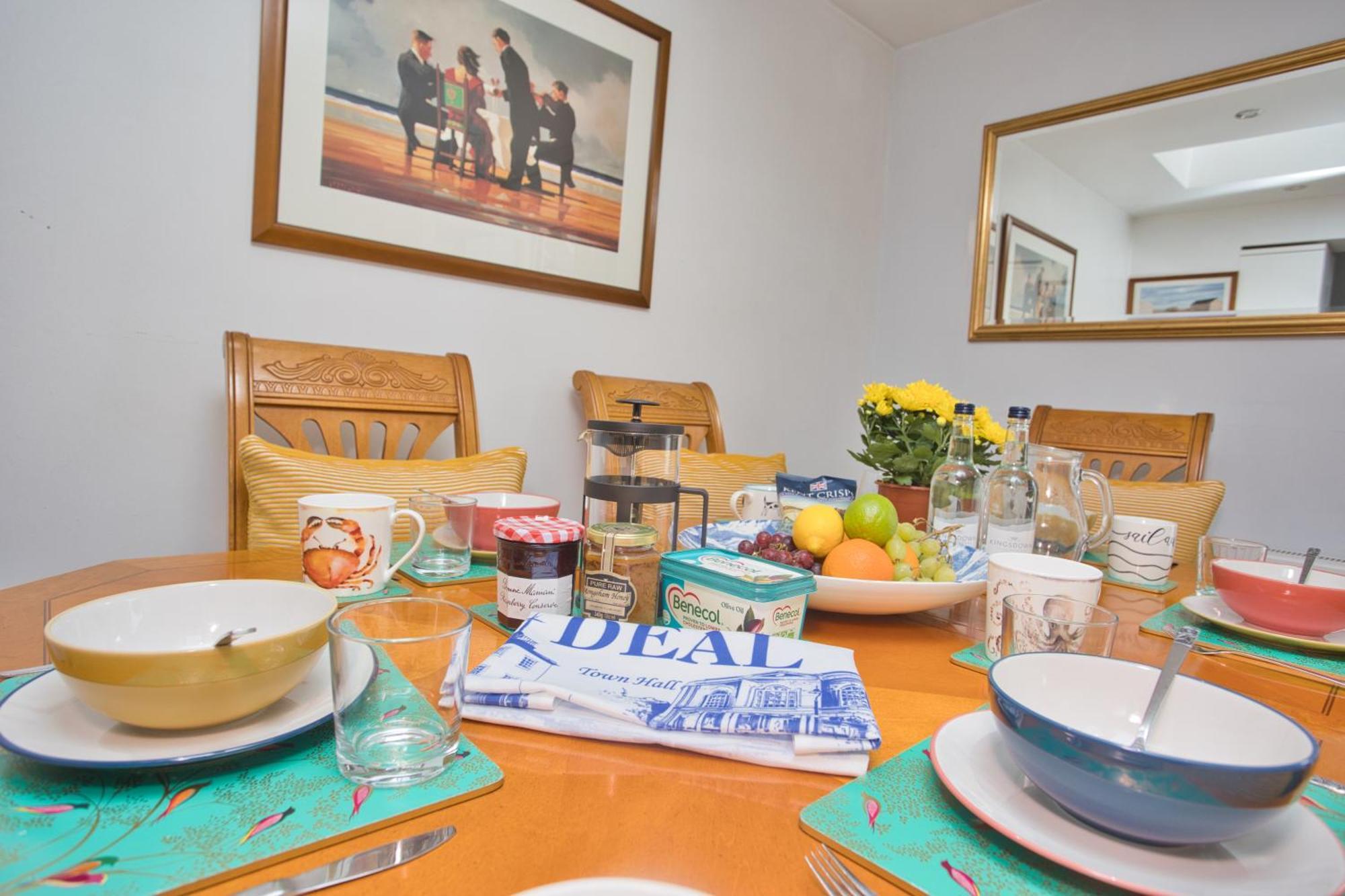 Spacious Seaside Escape In The Heart Of Deal, 4 Mins From The Beach Dış mekan fotoğraf