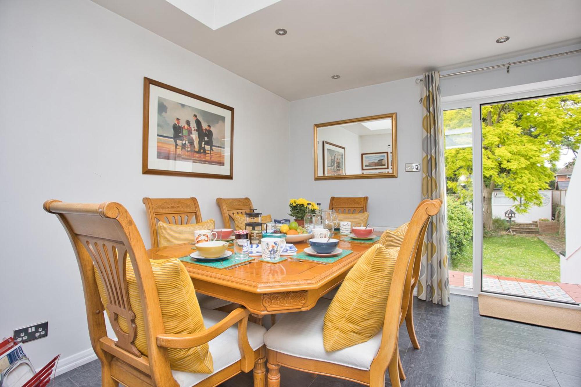 Spacious Seaside Escape In The Heart Of Deal, 4 Mins From The Beach Dış mekan fotoğraf