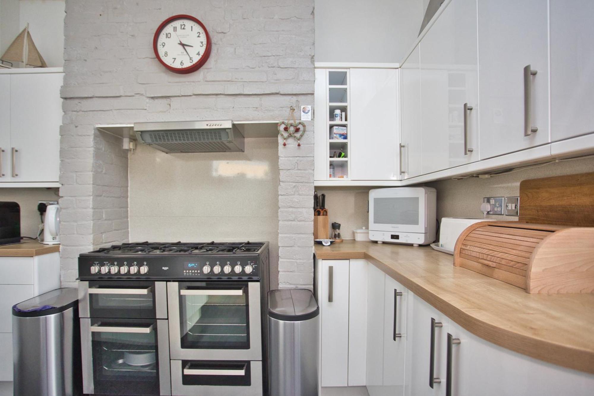 Spacious Seaside Escape In The Heart Of Deal, 4 Mins From The Beach Dış mekan fotoğraf